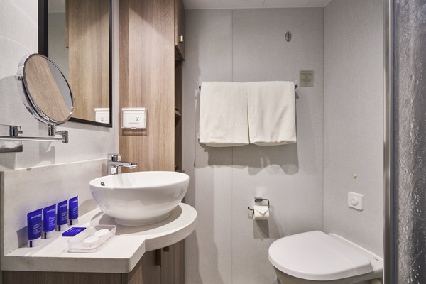 Marella Cruises Marella Discovery 2 Family Junior Suite ©Marella Cruises 6.jpg